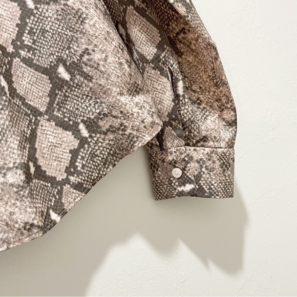 STELLA & DOT Women’s Brown Snake Print LADY BOSS Bow Front Long Sleeve Blouse M - Picture 5 of 8